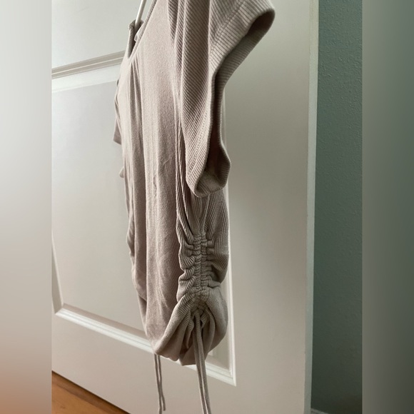 Princess Polly side tie top - Picture 3 of 4